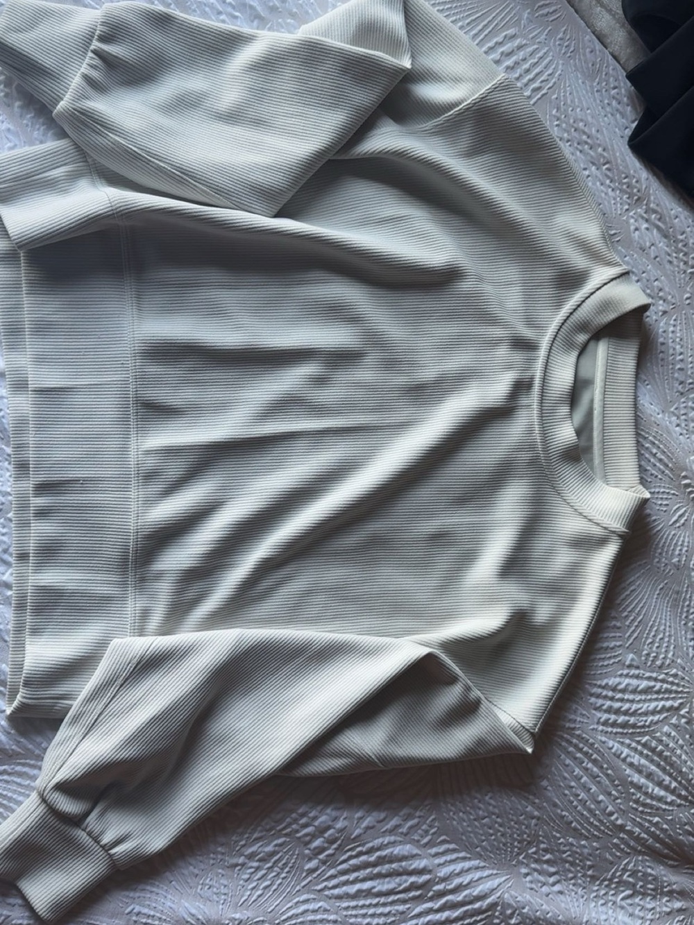 lululemon athletica Softstreme Ribbed CroppedCrewneck Sweatshirt - Cream